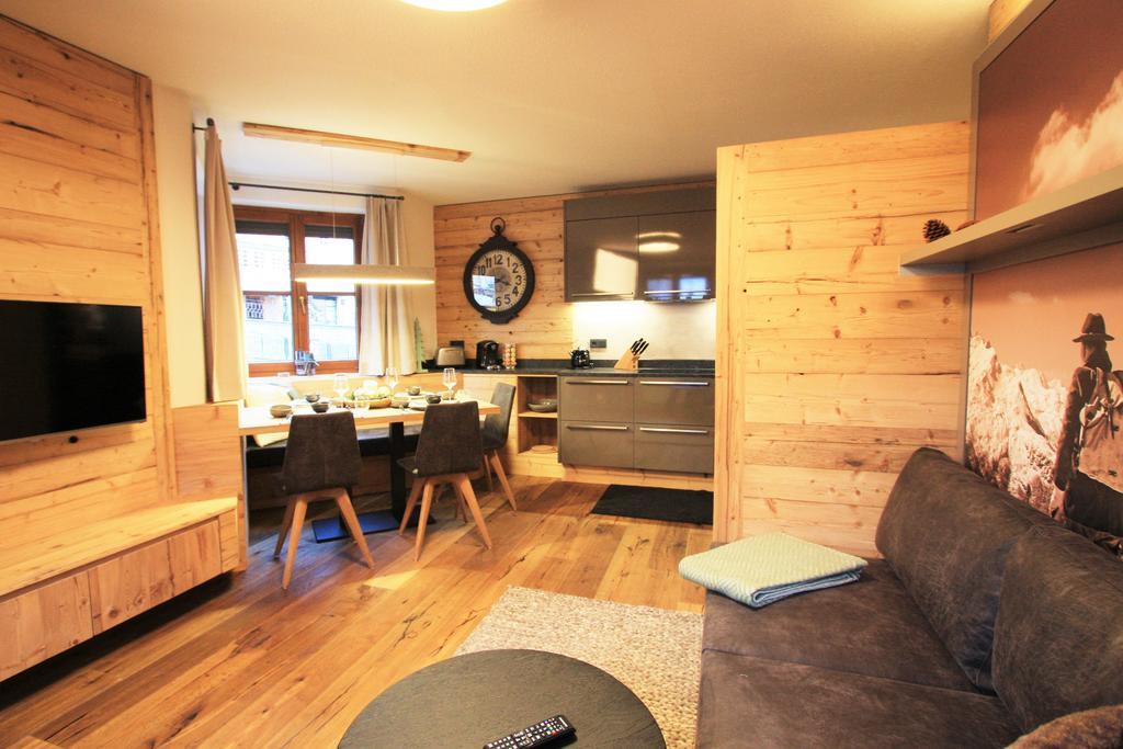 Ferienwohnung Dorfplatzl Ischgl Exterior foto