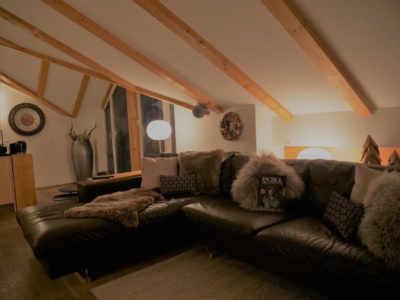 Ferienwohnung Dorfplatzl Ischgl Exterior foto
